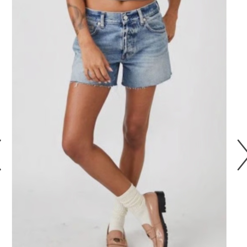 NWT Free People We the Free Ivy Mid rise denim shorts 27 raw hem button fly - Picture 7 of 11